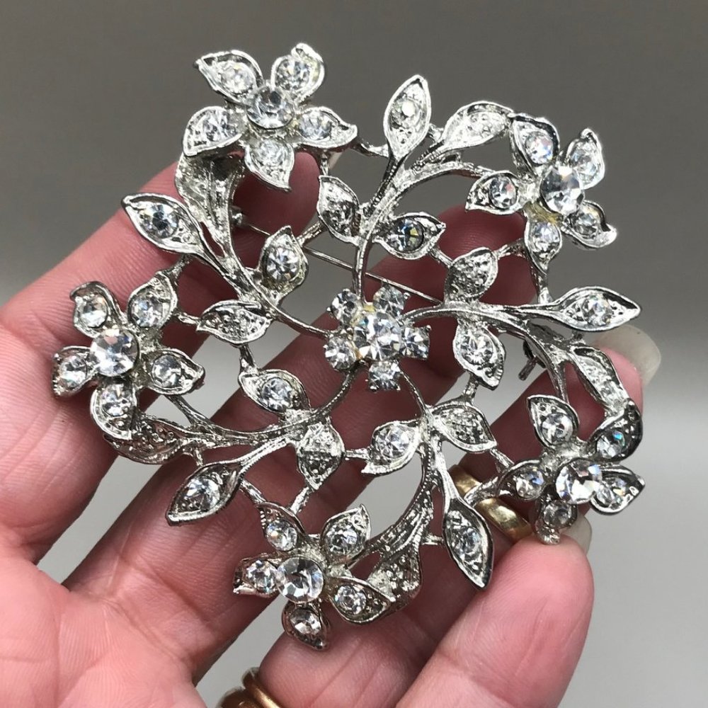Large Silver-Tone Pinwheel Floral & Rhinestone Brooch - Picture 3 of 5